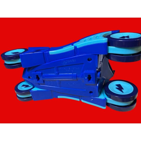 PJ Masks Cat-Car and Catboy Action Figure - Picture 7 of 9